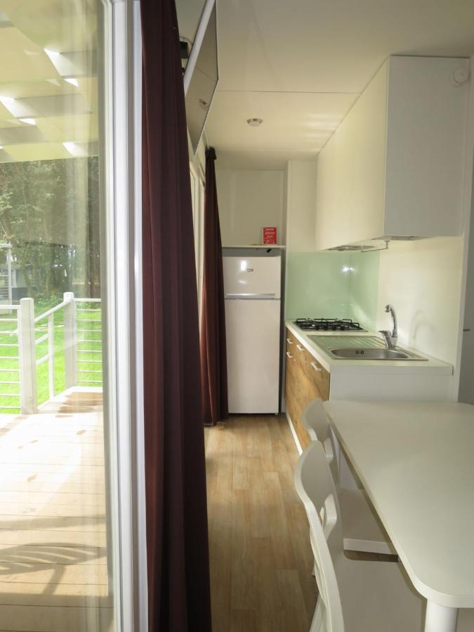 Holiday Home Maxi Caravan Capri By Interhome 바이아도미찌아 외부 사진